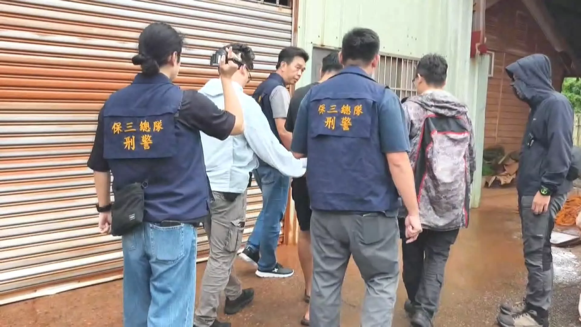 自家飼料工廠掩護製依托咪酯 台中男遭依毒品防制條例起訴