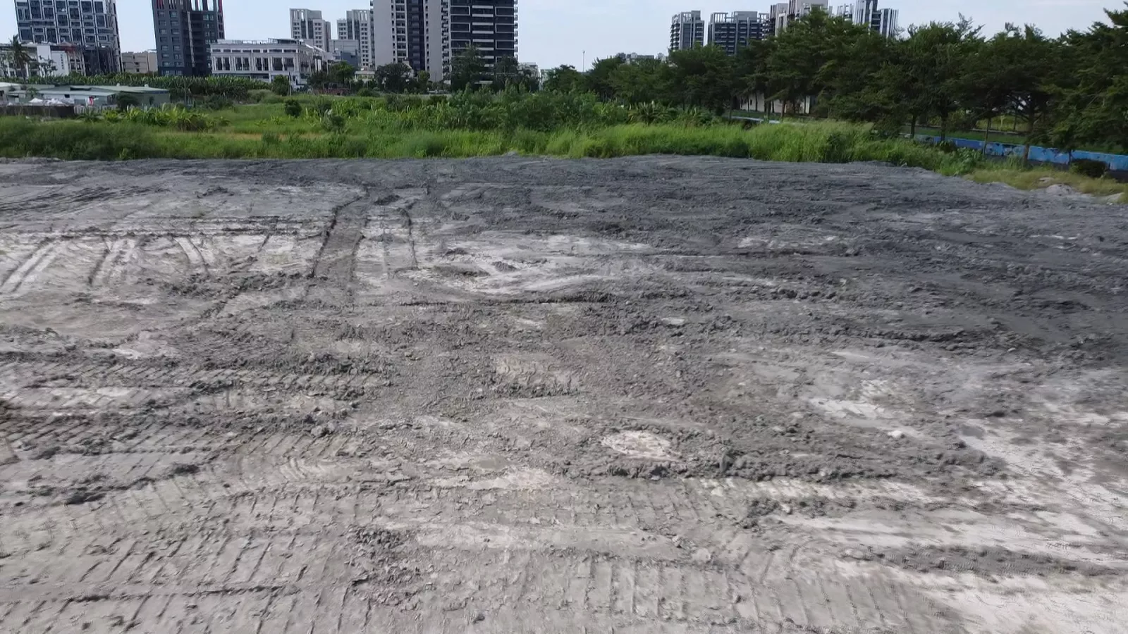 高雄大寮農地遭填廢土 涉違廢清法檢起訴6公司34人
