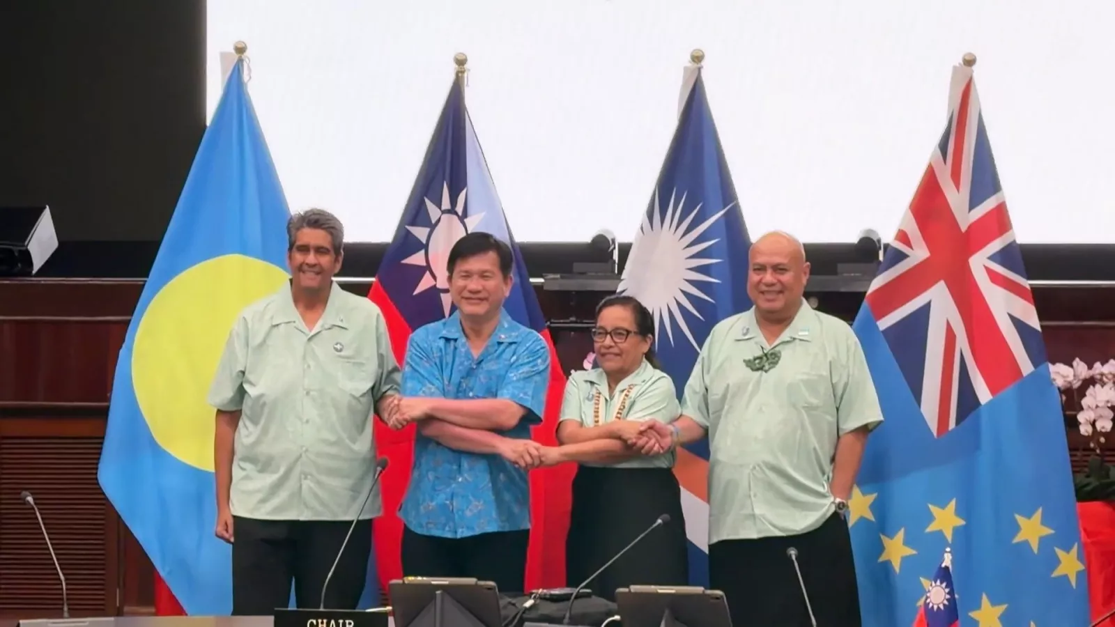 太平洋島國論壇台灣之夜 民團指有中國口音人士拍照記錄