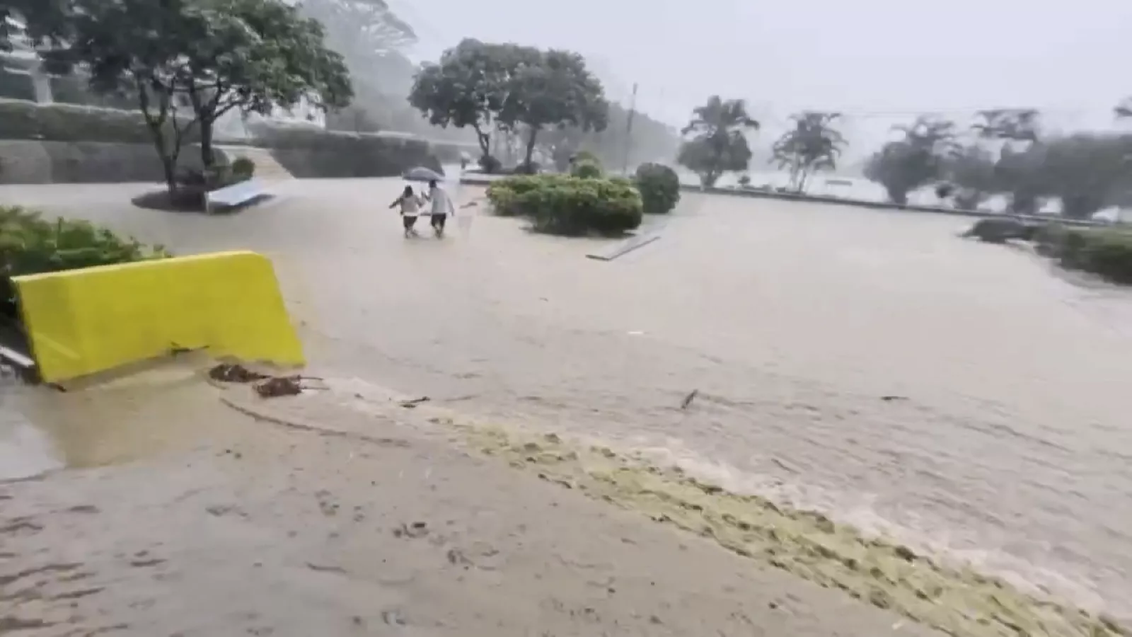 新北金山萬里短延時強降雨 8校停課預防性撤離