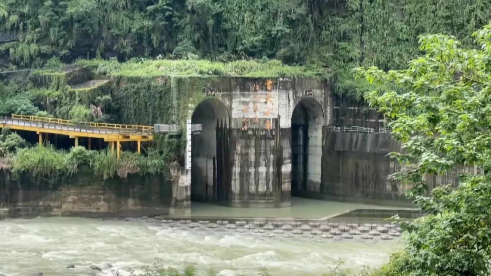 台南8月累積總雨量逾1300毫米 11天放近半座曾文水庫調節水量