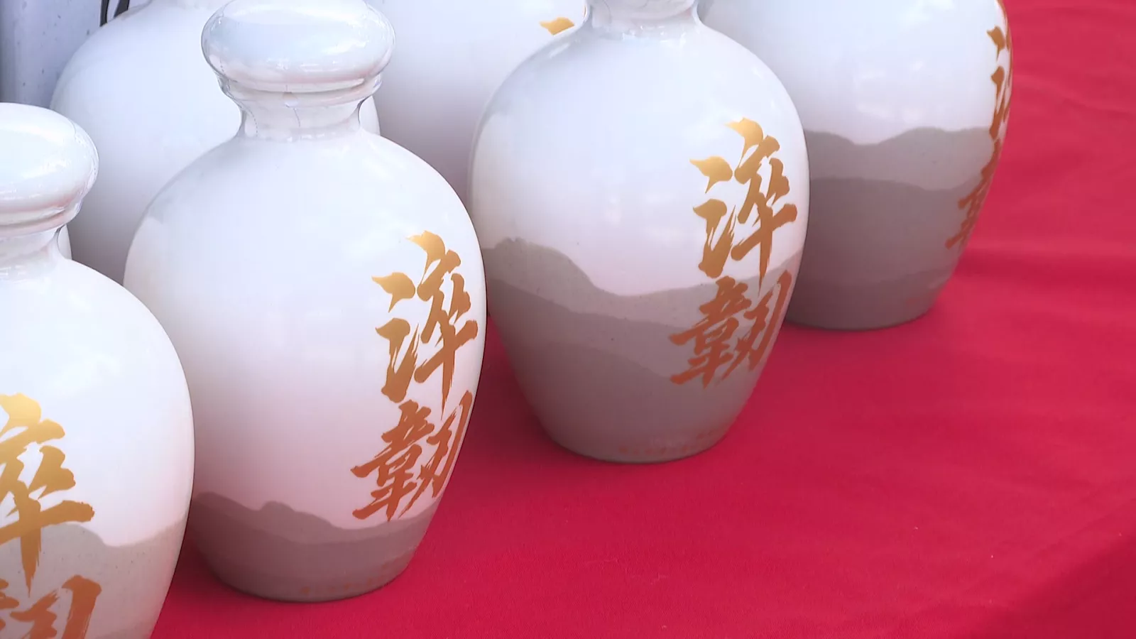 光復農田遭馬太鞍溪土砂淹沒 高粱卻破土抽穗製4百瓶酒紀念