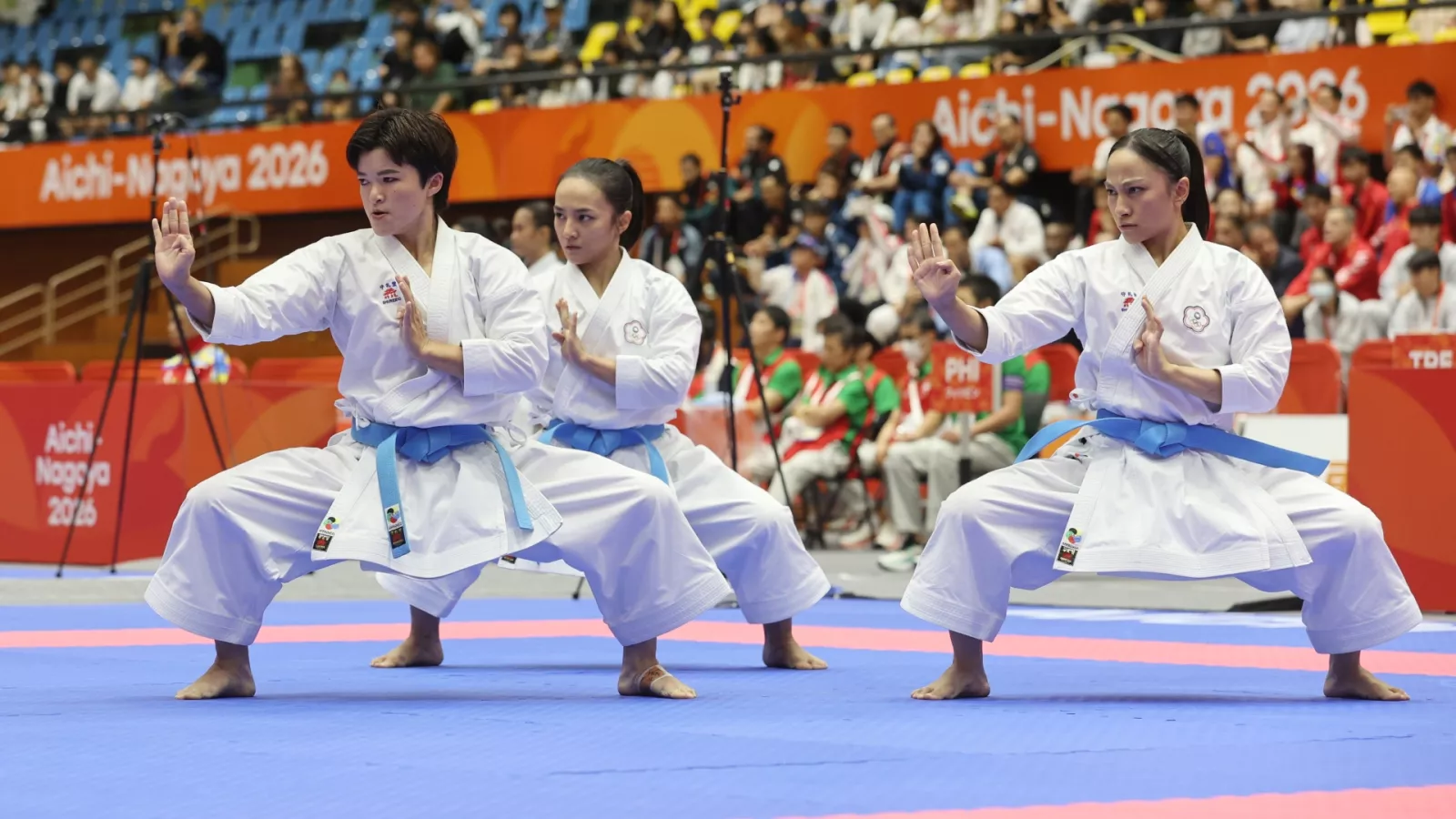 亞運空手道連3天奪牌 簡慧萱攜隊友女團形摘銅