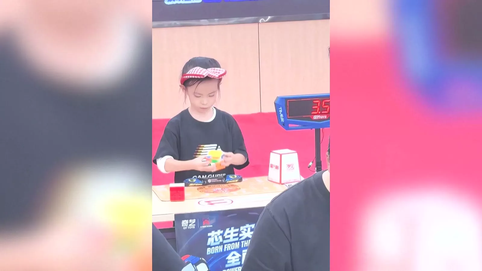 中國6歲童4.27秒解完魔術方塊 成女子組世界第一