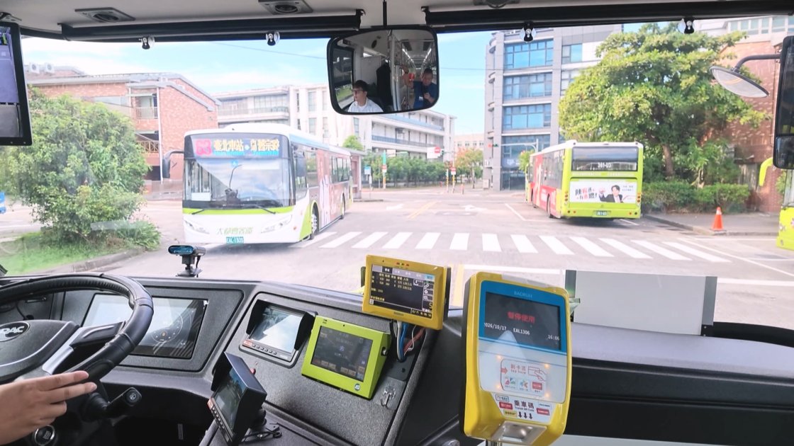 大車視線死角、內輪差造成事故 交通部統計每年約2000件