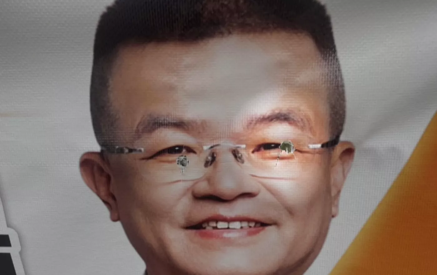 南投鹿谷2嫌犯騎車開銃 選舉布條人像幾若空