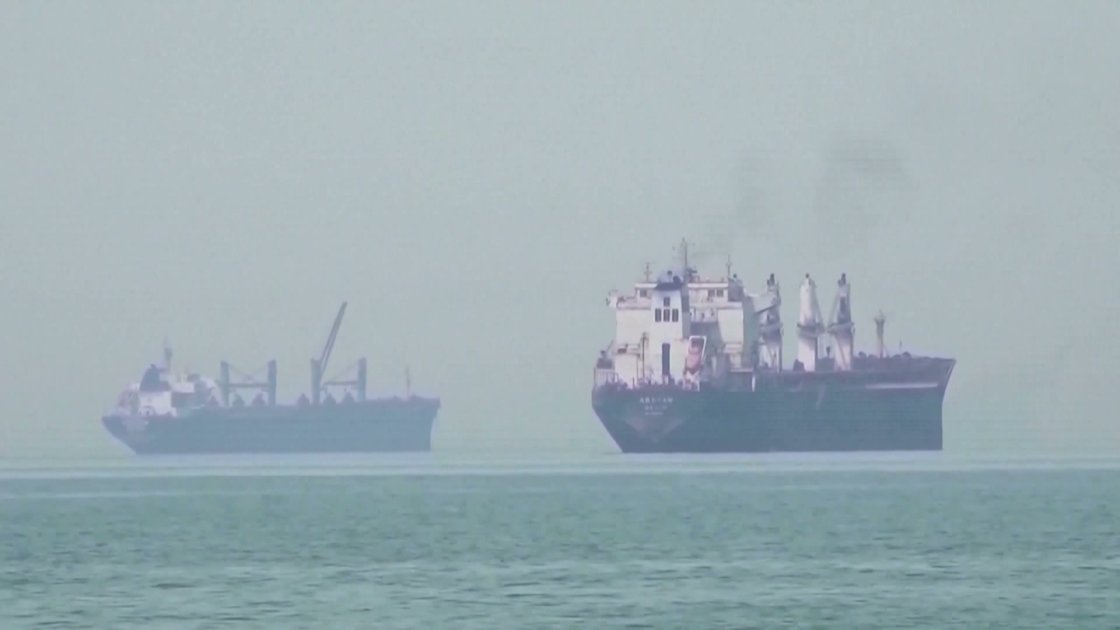伊朗再攻荷姆茲海峽油輪 沙國機場、石油設施也遇襲