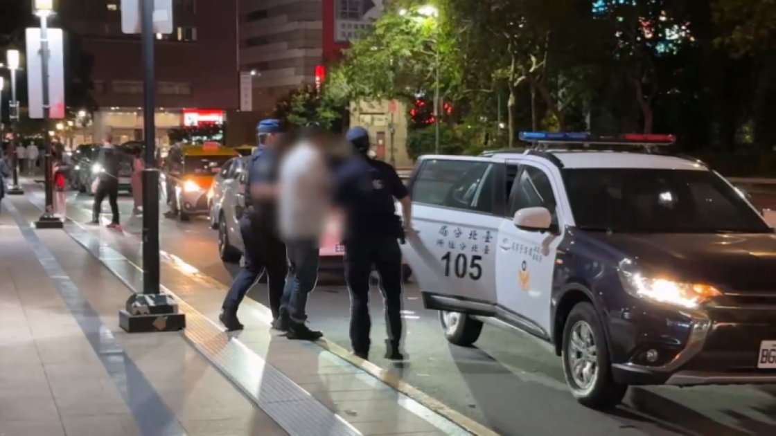 情緒失控持保溫瓶揮打台鐵人員 男子涉違鐵路法遭移送