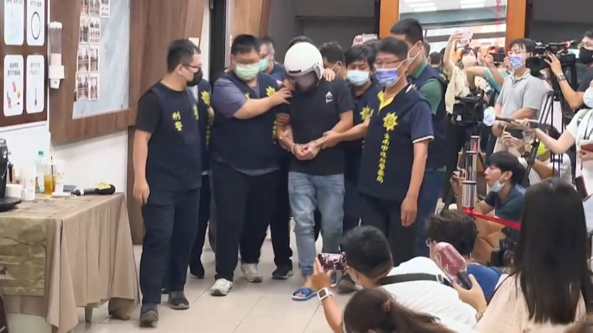 台南殺警案／林信吾涉犯5罪遭聲押 蔡英文下達3指令 ｜ 公視新聞網 PNN