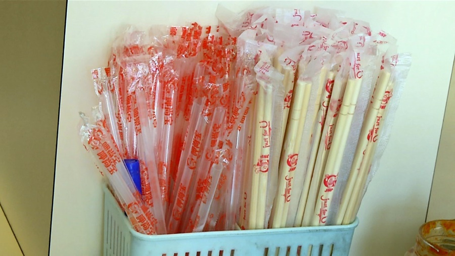 Plastic Straws Banned in Schools, Stores, and Gov't Buildings四大場所7月起